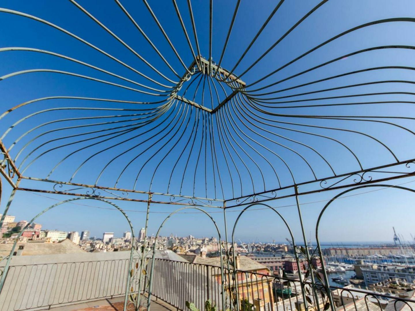 Joivy Sunny Apartment With Panoramic Terrace And Stunning View ジェノヴァ エクステリア 写真